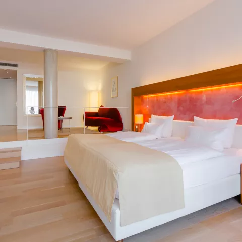 Doppelbett im Schlafraum der Superior Suite