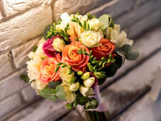 Detailaufnahme eines Rosenstraußes 