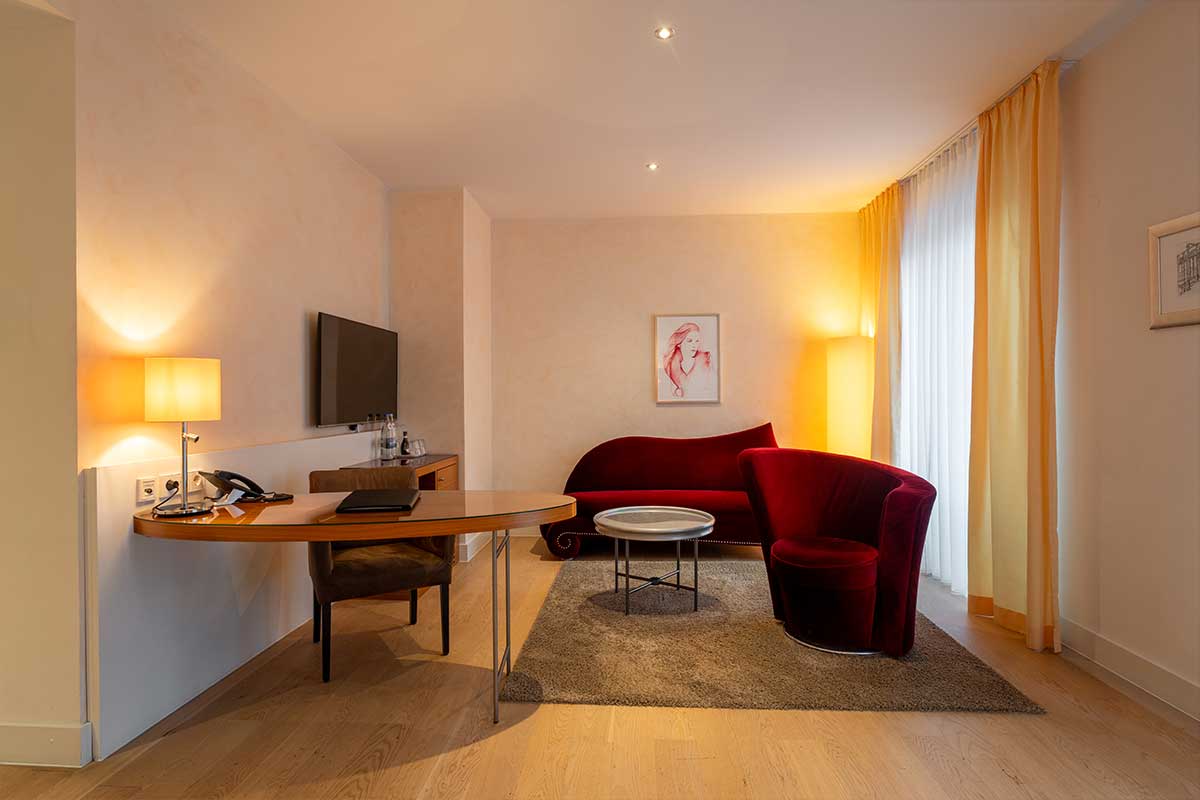 superior-suite3-strassenseite-aqua-aurelia-hotel-baden-baden