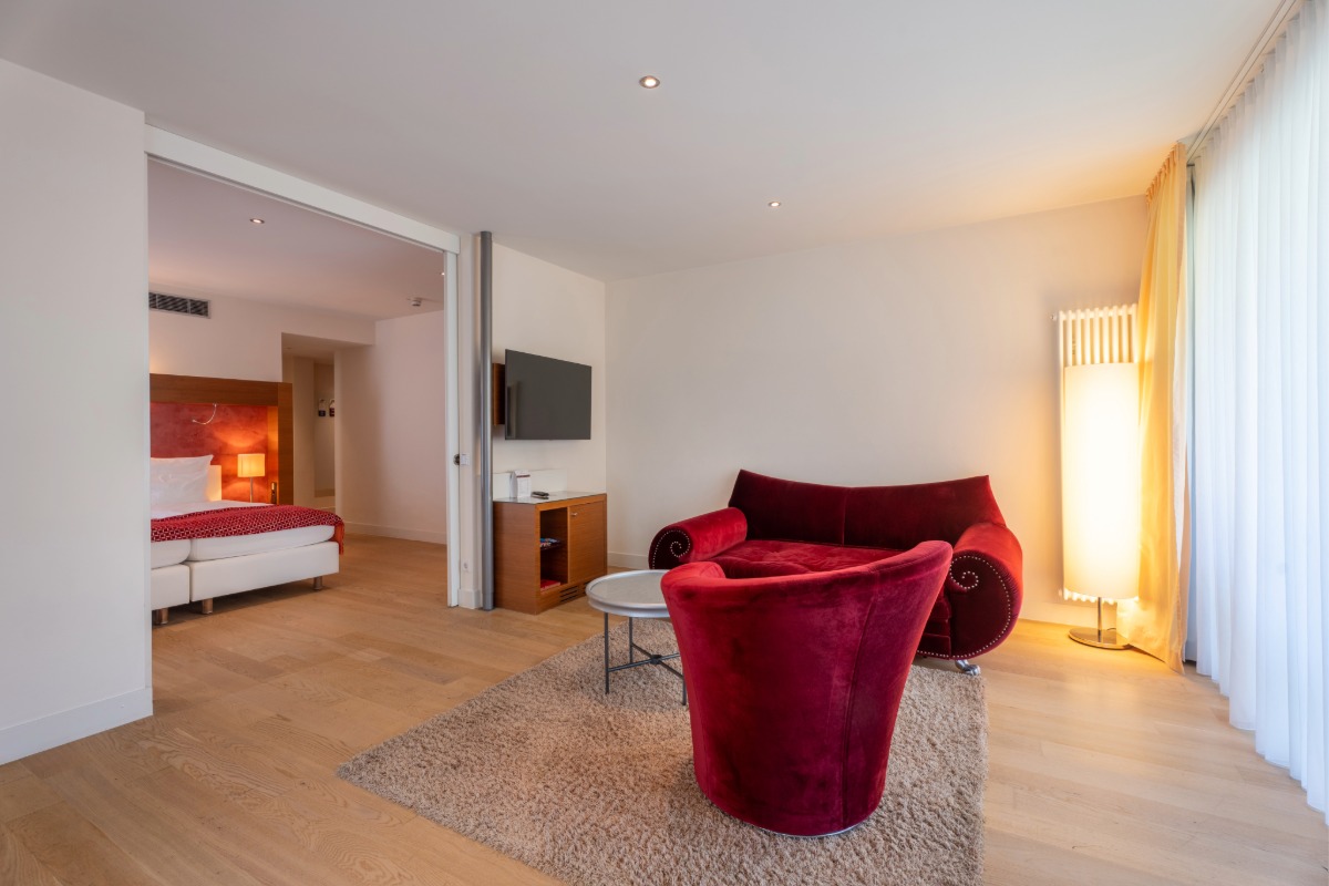 deluxe-suite-parkseite8-aqua-aurelia-suitenhotel-1200x800